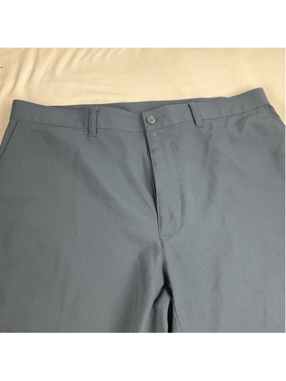 Men’s PGA Tour Golf Shorts Size 34 Navy Blue - Picture 2 of 6